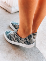 Blowfish Play: Natural City Kitty