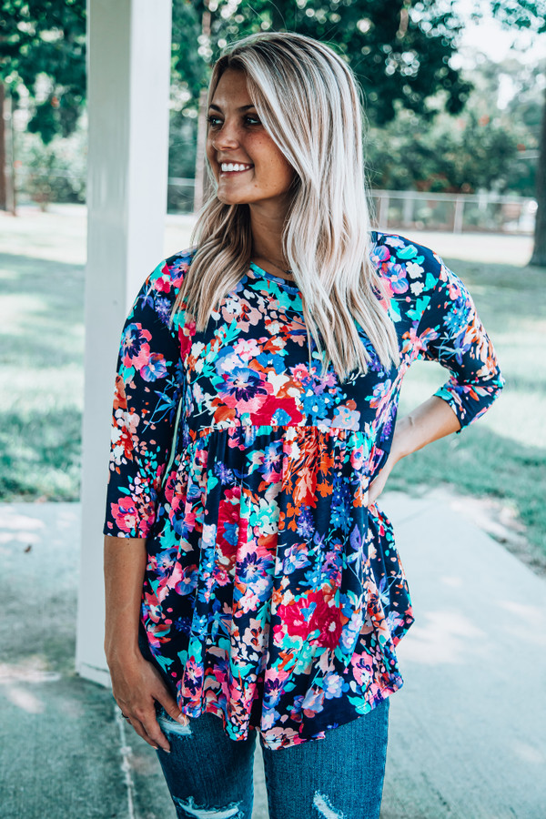 Raya Floral Top: Navy - Off the Racks Boutique