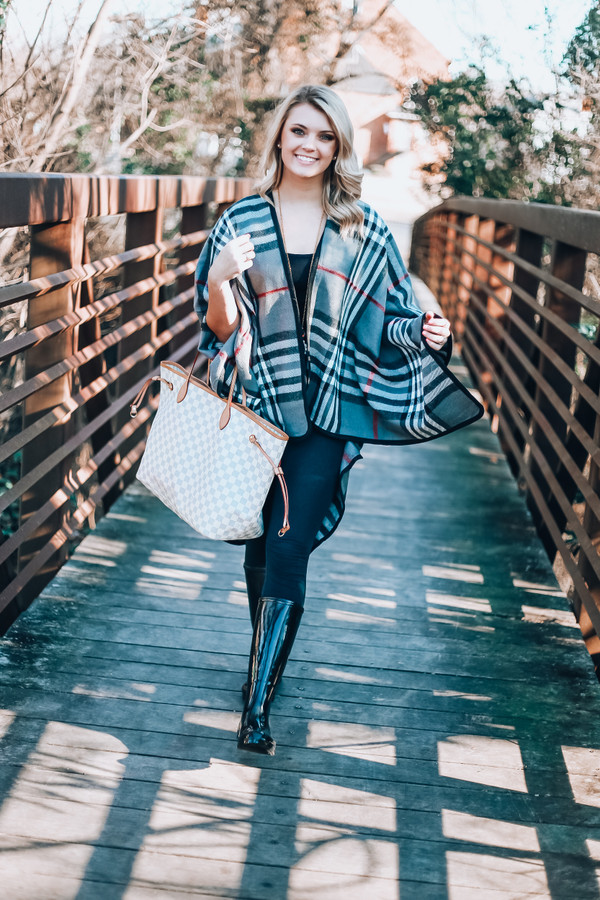 Plaid to Meet You Poncho: Gray