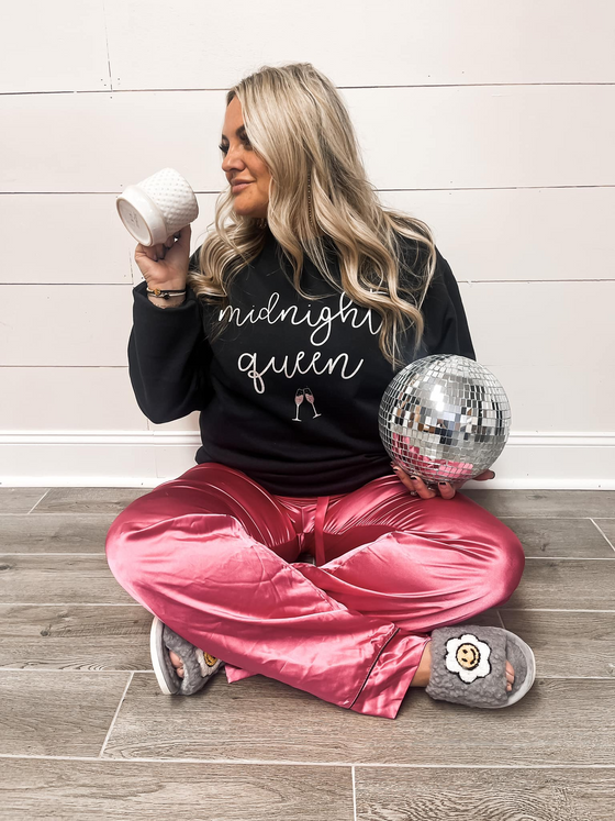 Midnight Queen Crew Neck Sweatshirt Black Off the Racks Boutique