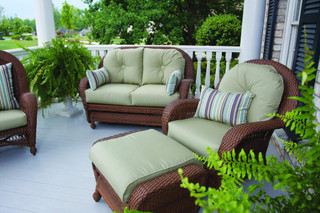 National Decorating Month: Easy Ways to Update Your Outdoor Cushions & Furniture