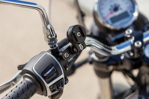 SP Connect Clutch Mount Pro Black