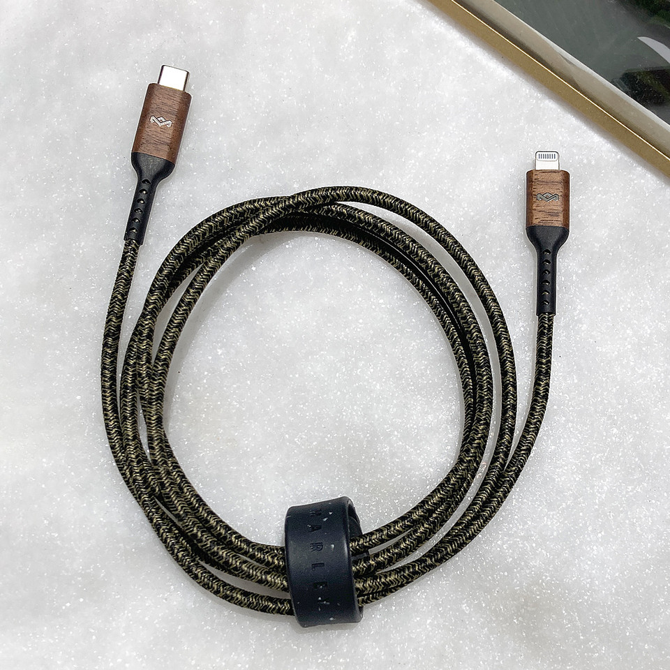 Live Images of Braided USB-C to Lightning Cable for iPhone 12