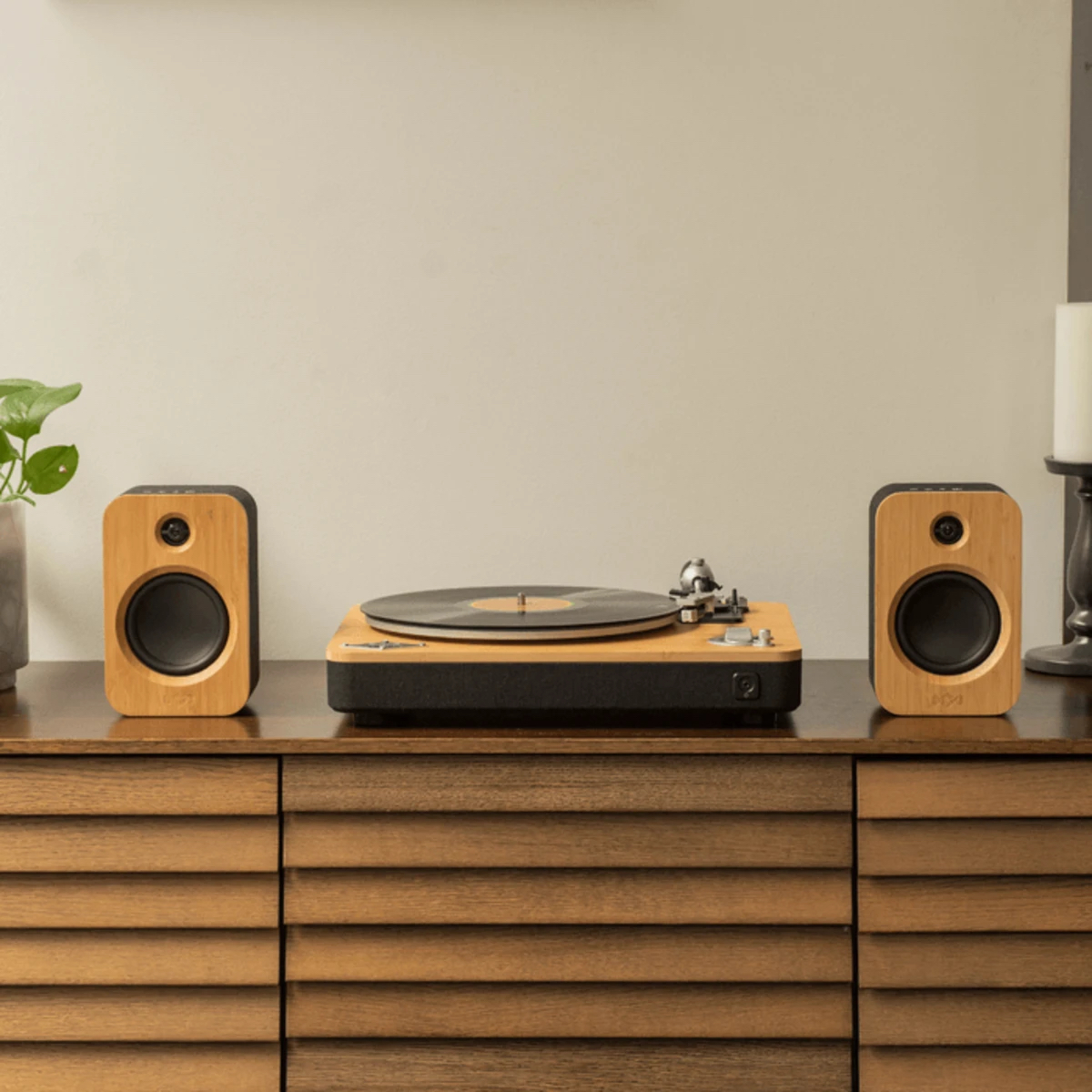 7 unique gifts for music lovers: Speakers, vinyls, record players