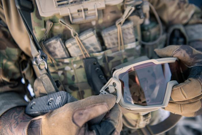 MerlinHawk Goggle U.S. Military Kit | Revision Military