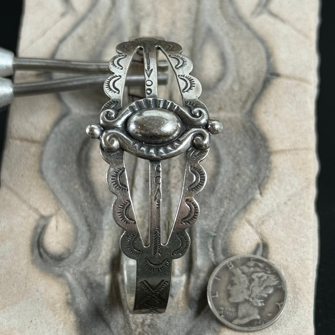 Vintage Fred Harvey style silver bracelet-109b - Durango Silver
