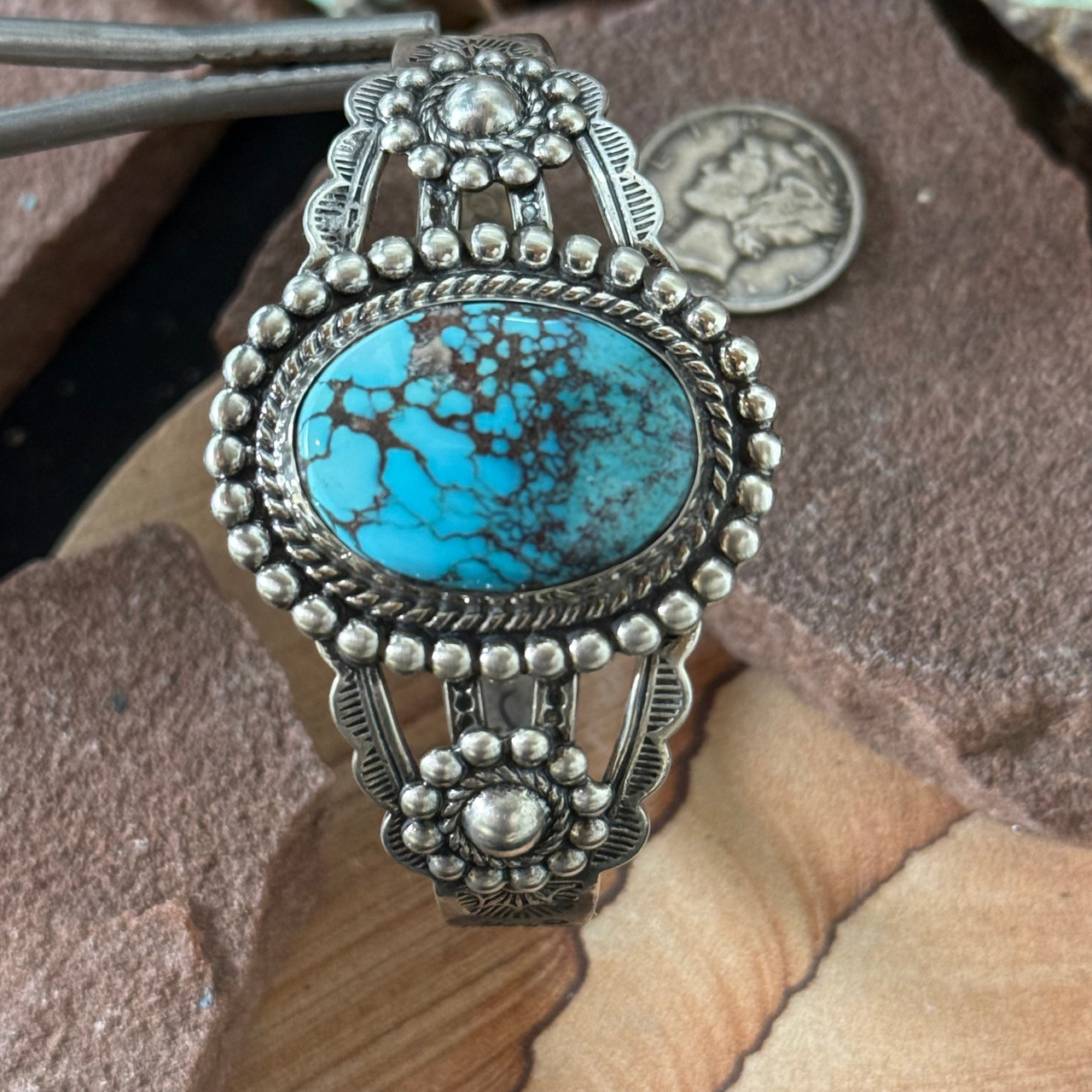 OLDPAWN Bisbee ビズビー Navajo or Pueblo Beautiful vintage spiderweb Bisbee Turquoise bracelet