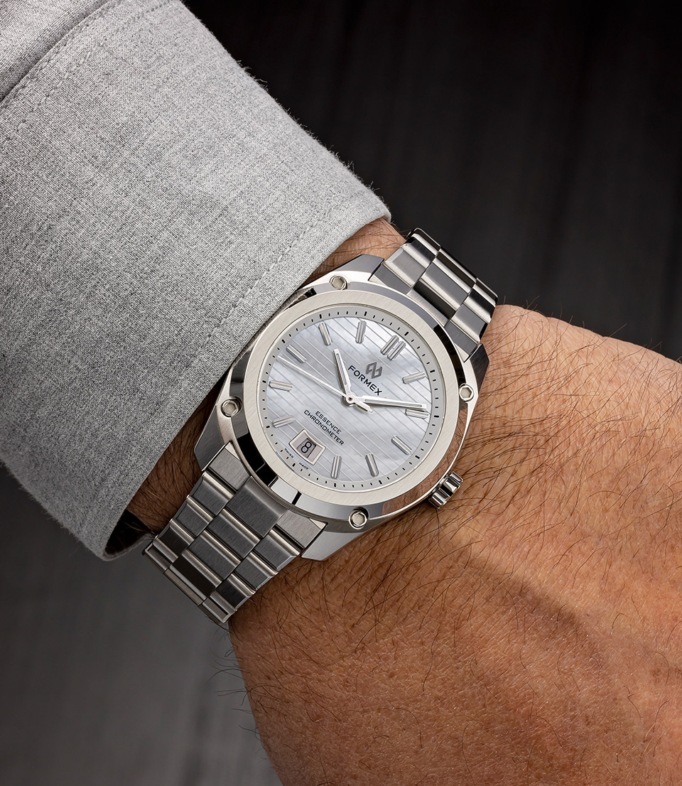 【美品】FORMEX ESSENCE 39 フォーメックス エッセンス グレー Essence 39mm with Mother-of-Pearl Dial - Formex