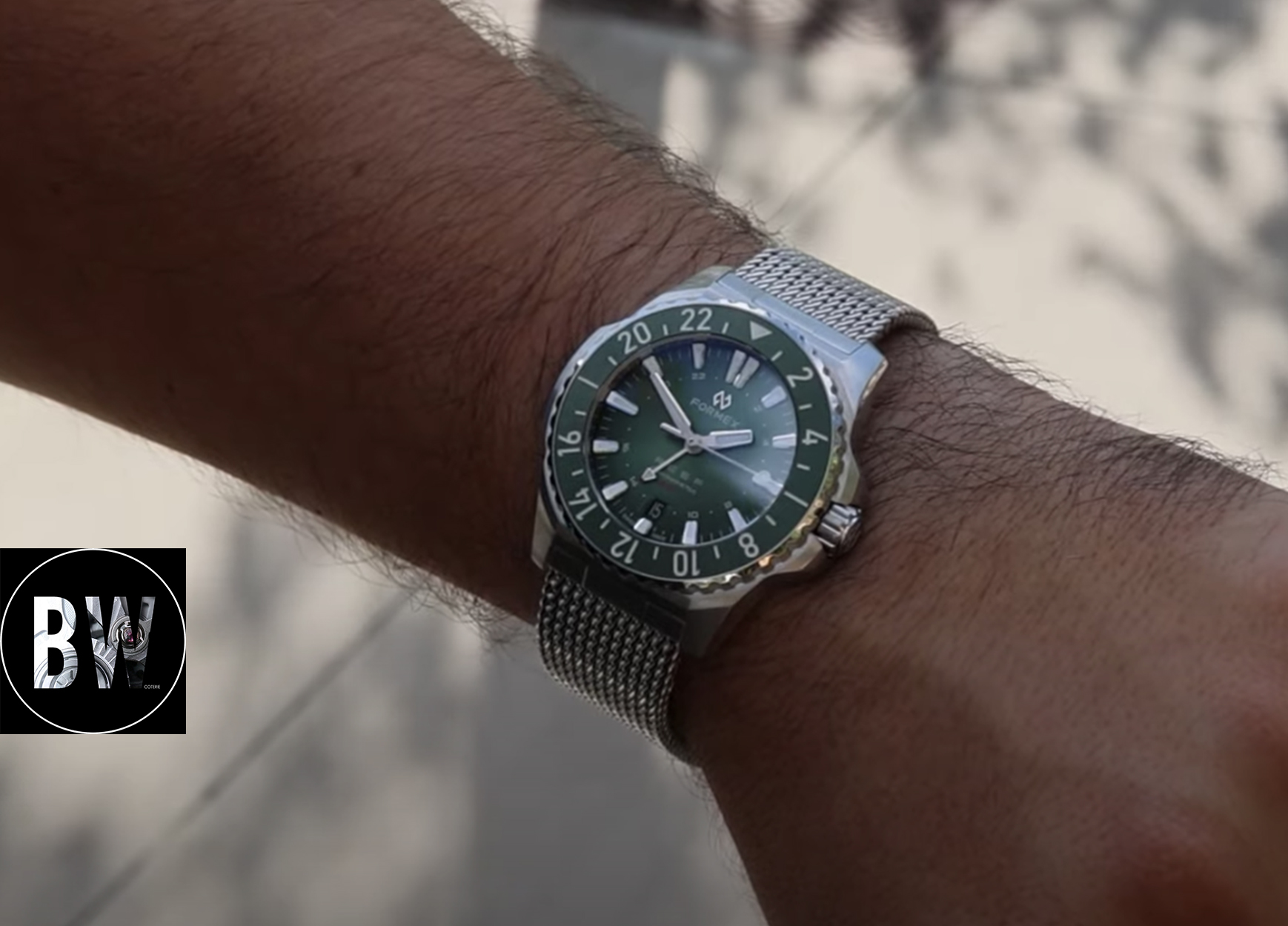 Video Review by Bruce Williams “Excellent sports watch” Official