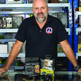 Garmin BarkLimiter Deluxe vs Dogtra YS300. Choosing The Right Bark Control Collar For You