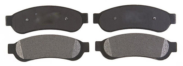 Raybestos PGD1067M Professional Grade Semi-Metallic Disc Brake Pad Set