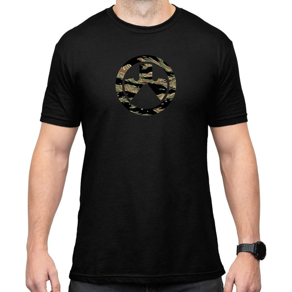 Magpul Blend Crew Neck Short Sleeve T-Shirt for Men, Tiger Stripe Black,...
