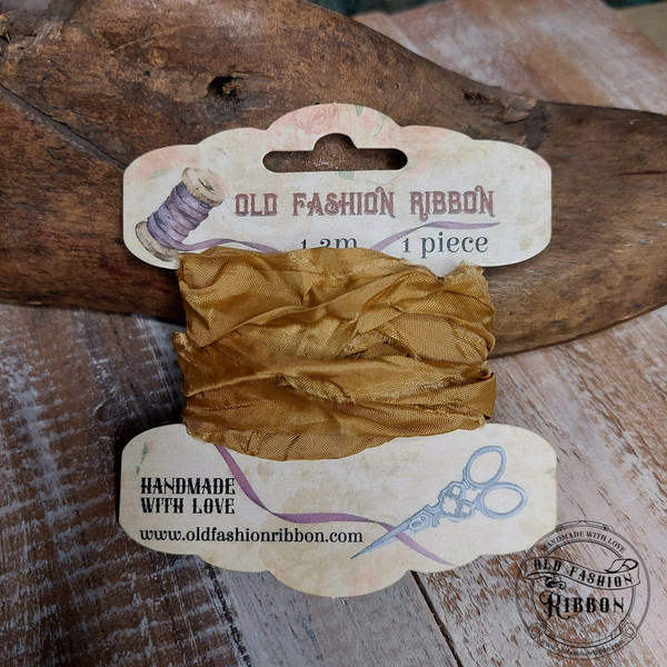 Old Fashion Ribbon Golden Brown