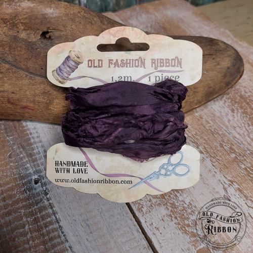 Old Fashion Ribbon Plum