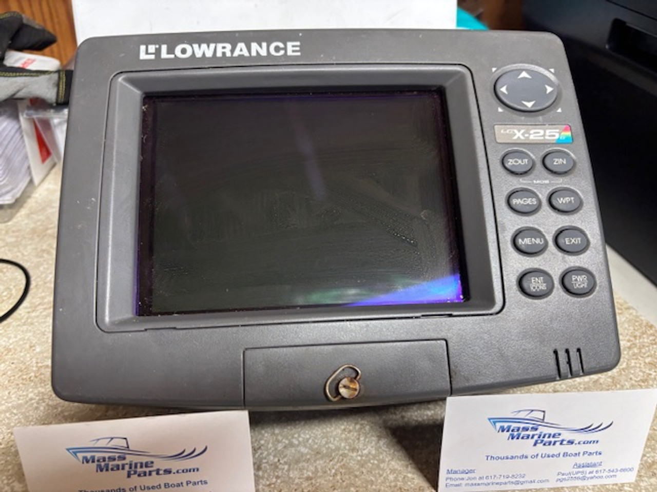 Lowrance LCX-25