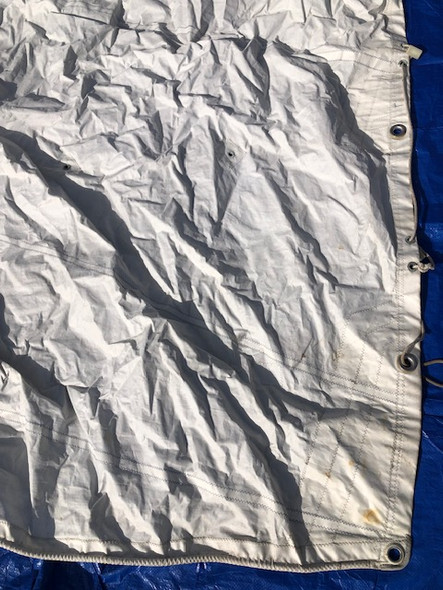 Mainsail 28'4" by 29'8" by 8'2"