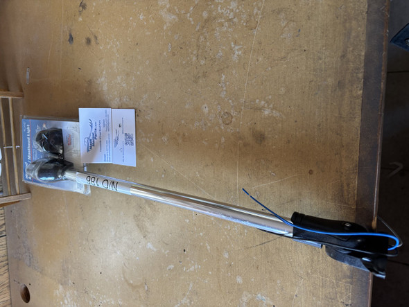 Attwood/Masthead Light