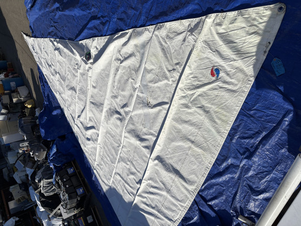 Mainsail 32'5" by 29'10" by 15'5"