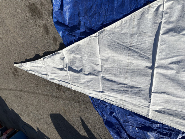 Mainsail 32'5" by 29'10" by 15'5"