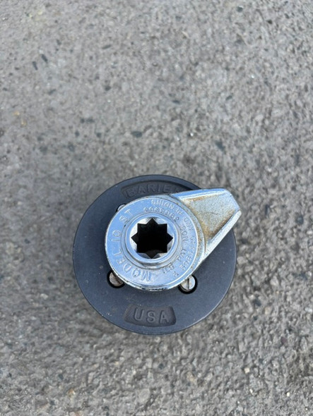 Barient 10 Self tailing Winch