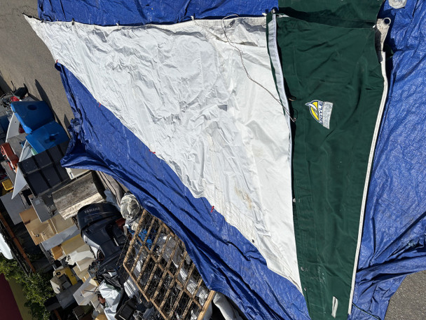 Pack Stack Main Sail	23'9" by 24'11" by 8'3"