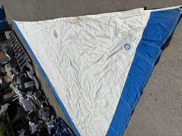 Genoa		33'11"	32'4" 18'