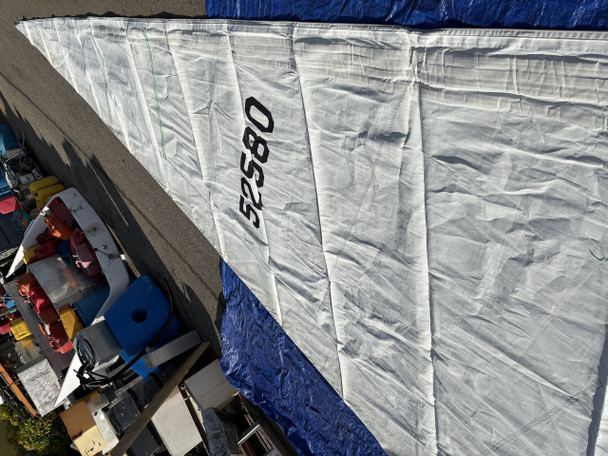 Genoa	41'5"	40'9"	19'7"