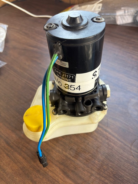 Volvo Penta/OMC Cobra SX Trim Pump