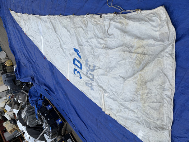 Mainsail 19'8" by 21'10" by 7'2"