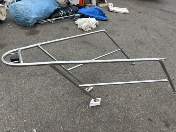 Catalina Bow Rail