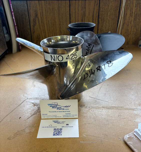 Prop 13 1/4 RH 18 Stainless Yamaha Propeller