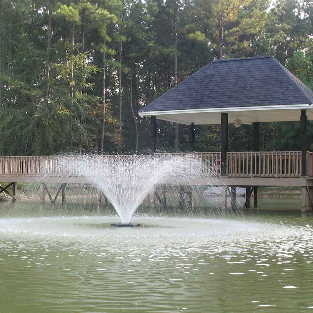 Kasco 3/4 HP 3400HVFX Fountain, Single V-Shaped Pattern