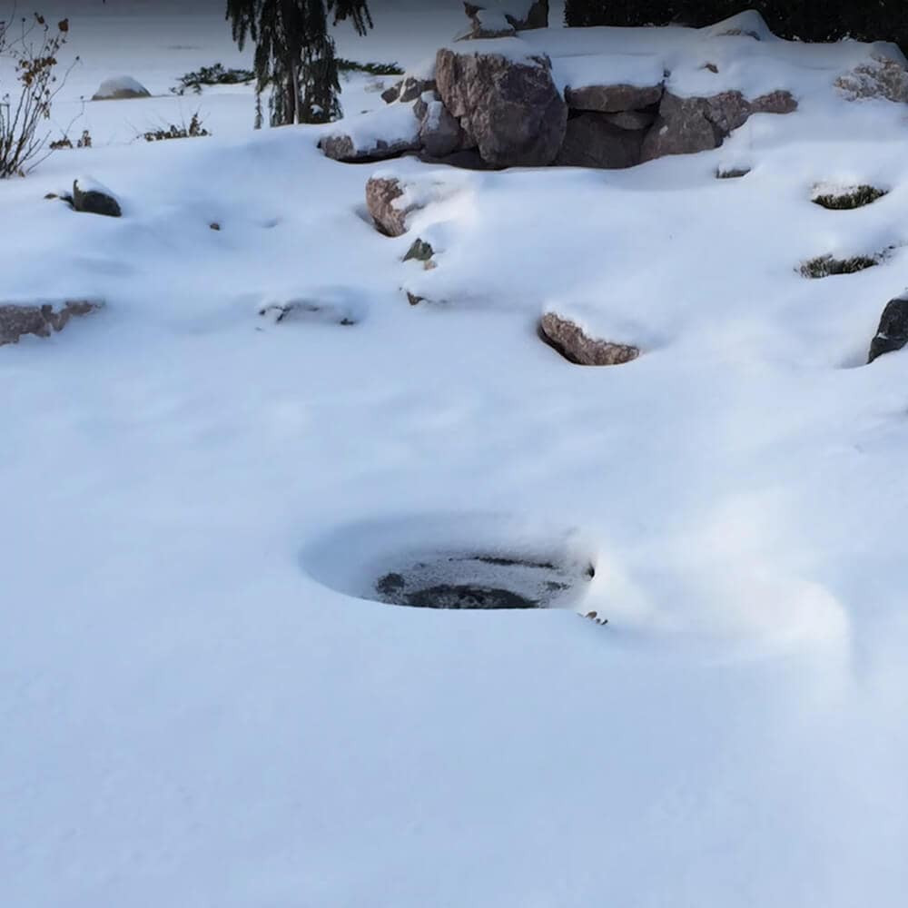 Thermo-Pond 3.0 De-Icer - Snow Covered Pond