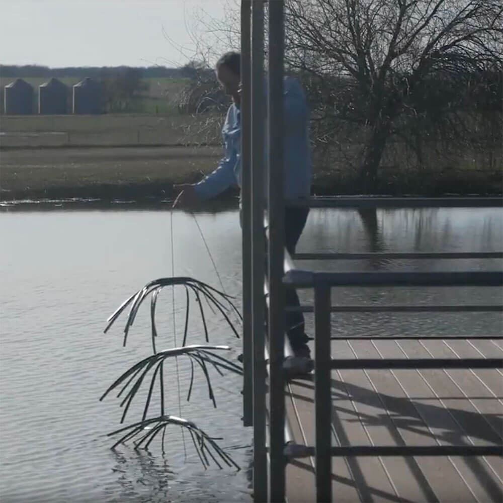 Pond King Honey Hole Dock Dropper - Placed Into Water