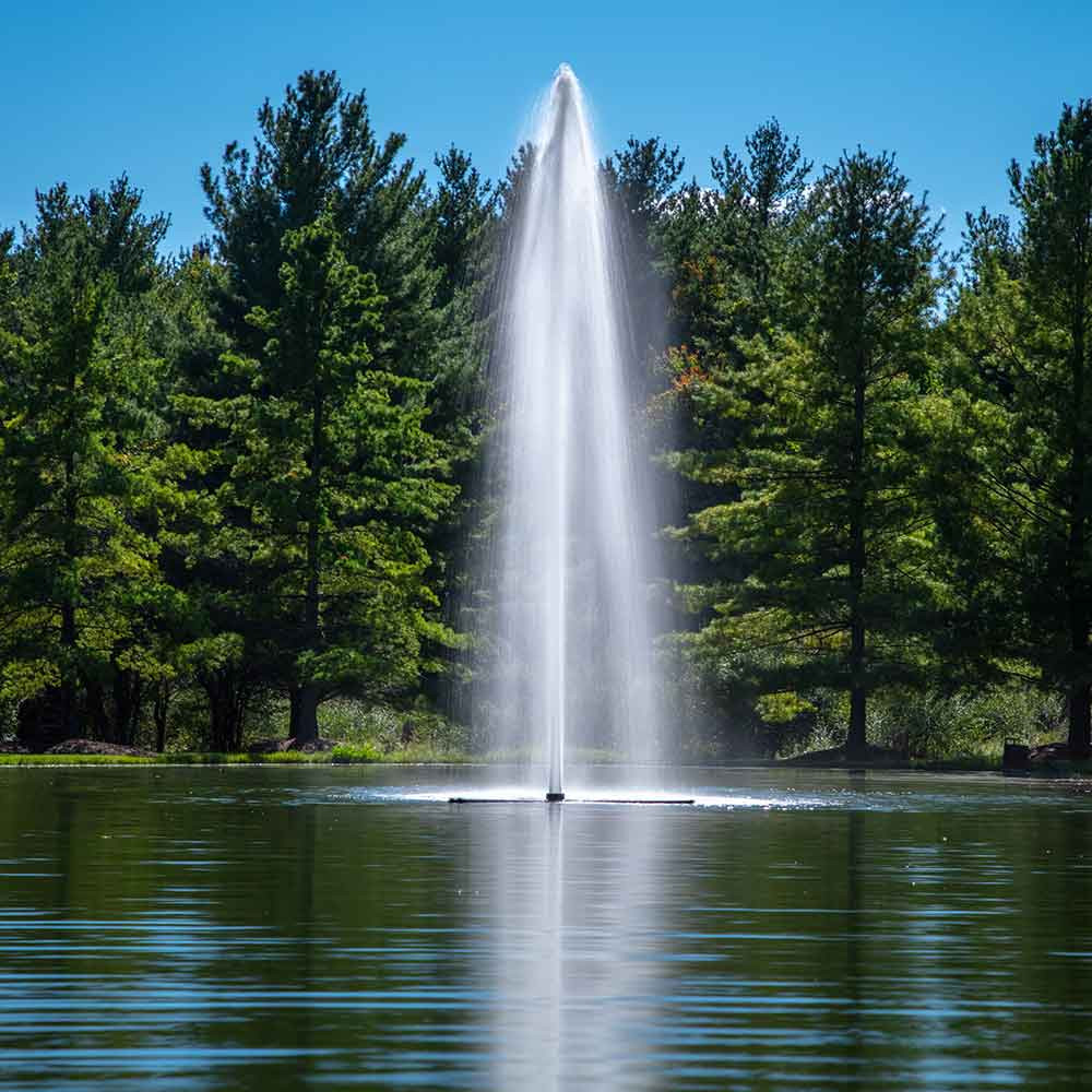 Airmax LakeSeries 3 HP Fountain Shown With a Gusher Spray Pattern Nozzle