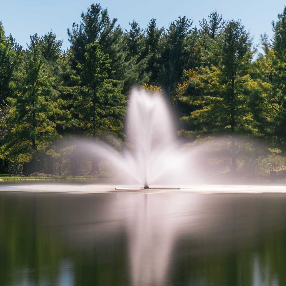 Airmax LakeSeries 3 HP Fountain Shown With a Crown & Trumpet Spray Pattern Nozzle
