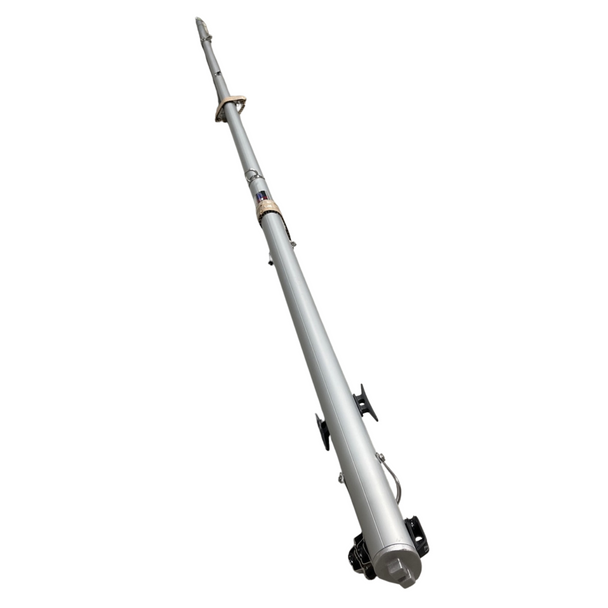 C420 Mast Unrigged