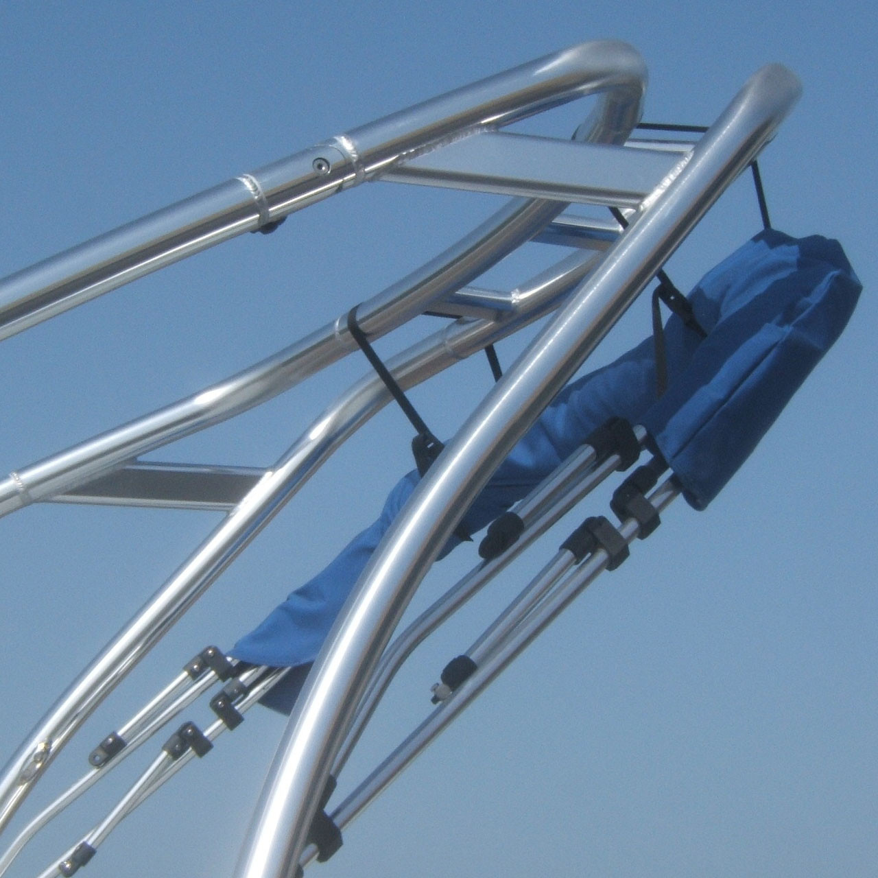 Boat Bimini Top 82"90" W x 26" H x 5' L Carver 2686UBD