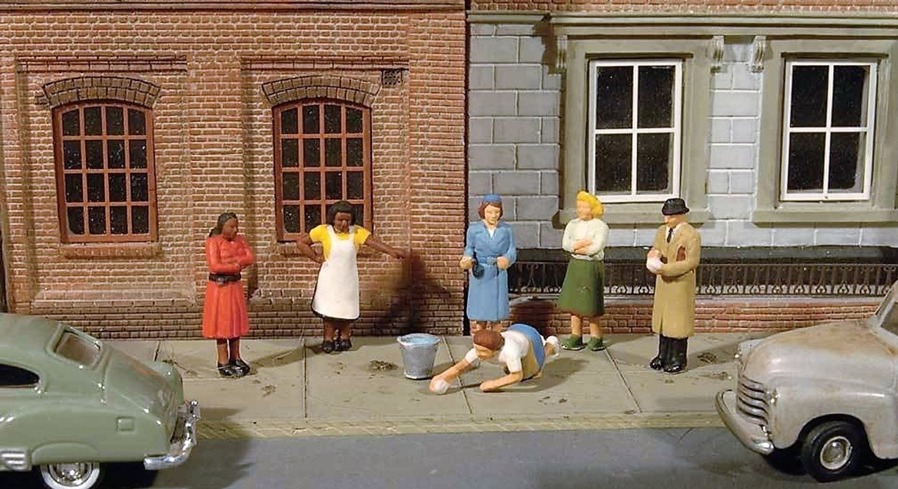 Bachmann HO SceneScapes 33117 Sidewalk People (6)