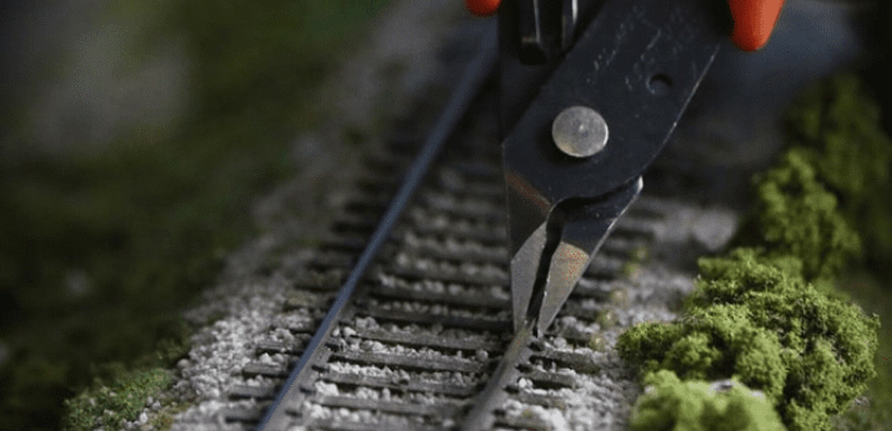 Essential tools for model railroaders - Trains