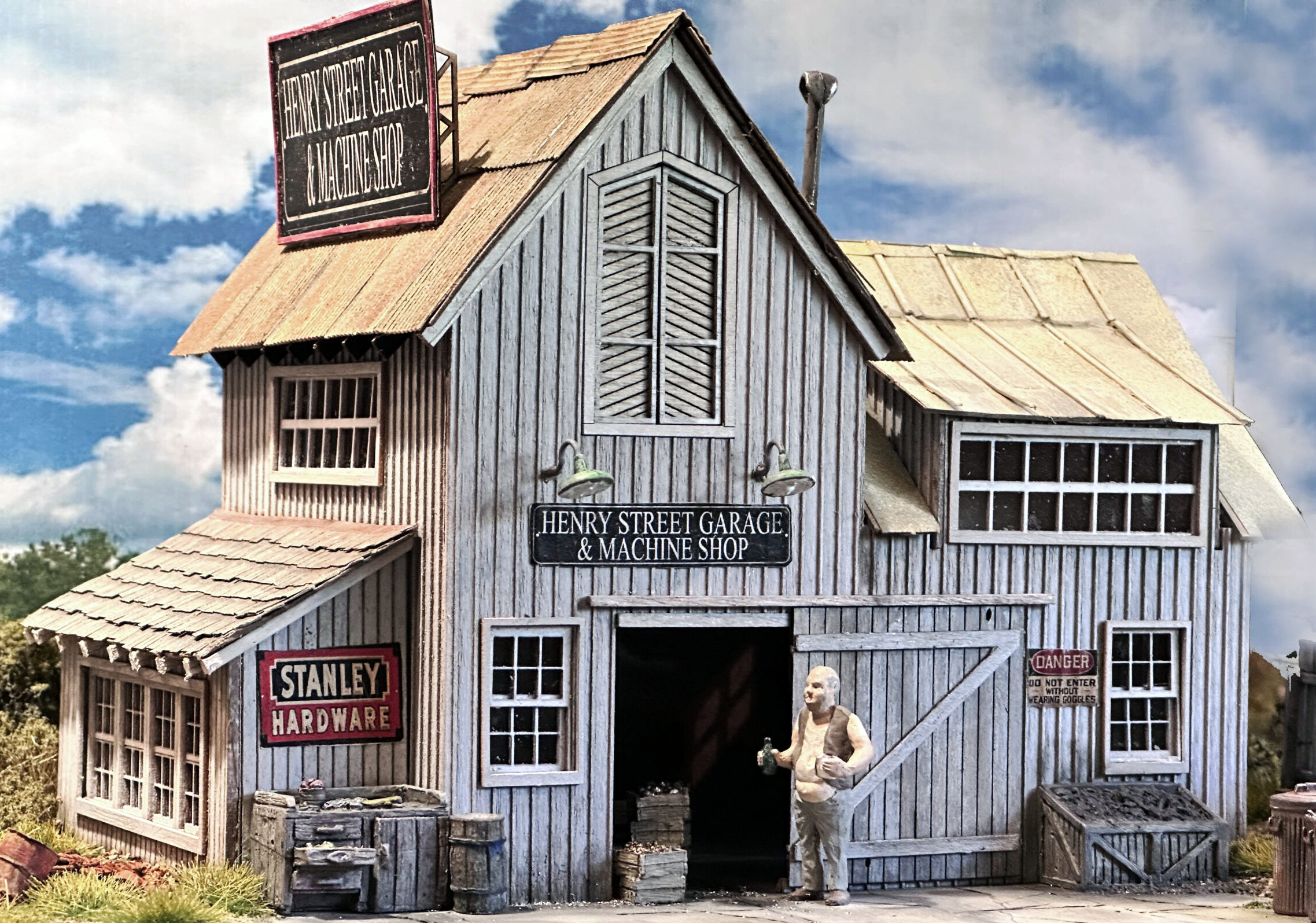 Bar Mills Scale Model Works O 0114 Henry Street Garage Kit ModelTrainStuff