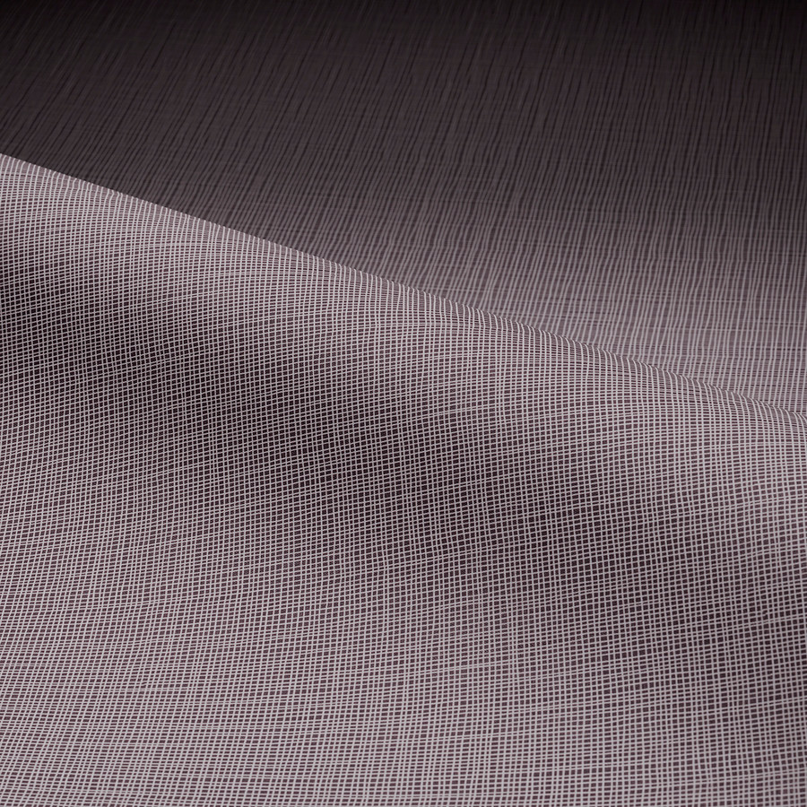 Dynamic 'Plum-7820'