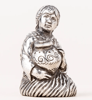 Danforth nativity villager girl with jar