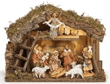 Adoration of the shepherds nativity set
