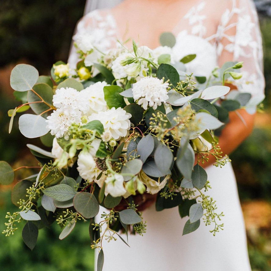 Wedding Bouquet : Spring/Summer Whites