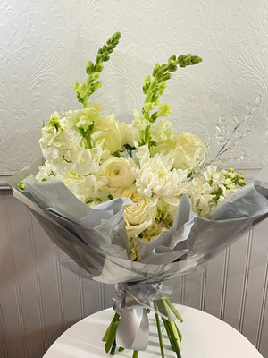 April Birth Month Floral

April's gemstone is the Diamond! We cannot give out diamonds so we are including a sweet cut glass decorative spray in with the flowers. To give this all white floral a bit of flash we are wrapping it in metallic silver tissue paper in a hand-tied bouquet fashion and sending it off to your loved on in a simple glass vase.

NOVEMBER:golden topaz or citrine, DECEMBER:Blue Zircon, Blue Topaz, or Tanzanite JANUARY:Garnet,  FEBRUARY:Amethyst, MARCH:Aquamarine, APRIL:Diamond, MAY:Emerald, JUNE:Alexandrite or Pearl, JULY:Ruby, AUGUST:Peridot or Spinel, SEPTEMBER:Sapphire, OCTOBER:Tourmaline or Opal

Designer Tip: pair this floral with Kundalini Candle and our boxed matches for a stylish look!

Seattle flower delivery by Juniper Flowers

Due to changes in season, weather, and availability we reserve the right to make substitutions in flowers for your order. Our photos are a GUIDE to our designs.