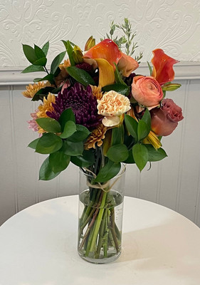 Fall Bundle of Blooms

Our popular hand-tied bouquet of a variety of fall blooms and foliage. Rich tones of bronze, gold, orange, and burgundy may be included. As usual our trustworthy designers will pick the freshest flowers for your bouquet. Tied with raffia this easy bouquet can be placed in your existing vase. Or there is an option to add a vase at checkout.

Seattle flower delivery by Juniper Flowers

Please note: This item does not come in a vase

Due to changes in season, weather, and availability we reserve the right to make substitutions in flowers for your order. Our photos are a GUIDE to our designs.