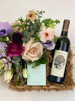 Your one stop shopping for a relaxed date night at home. Consisting of Cancelled Plans candle, floral arrangement and bottle of wine or Champagne of your choice! Perfect to celebrate an anniversary, birthday or just a night at home. Seattle flower delivery by Juniper Flowers