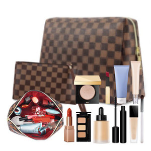 Brown PU Leather Checkered Makeup Bag: Lightweight, Waterproof, Portable Toiletry Organizer - Ideal Christmas Gift for Her Brown PU Leather Checkered Makeup Bag: Lightweight, Waterproof, Portable Toiletry Organizer - Ideal Christmas Gift for Her