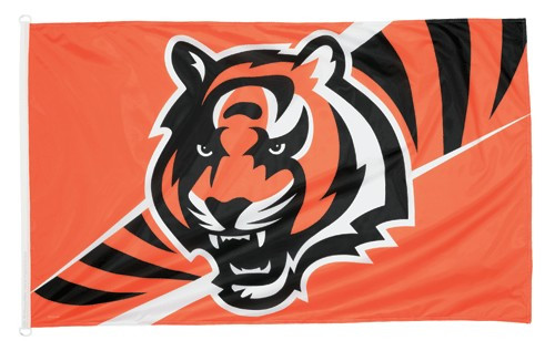 This officially licensed 3' x 5' flag has attached D-rings to use for hanging. The imprinted design is 100% show through to the backside as a reverse image, with a long lasting color-fast die. Fly on a flagpole or hang it on a wall. Made by WinCraft. Made By Wincraft, Inc.